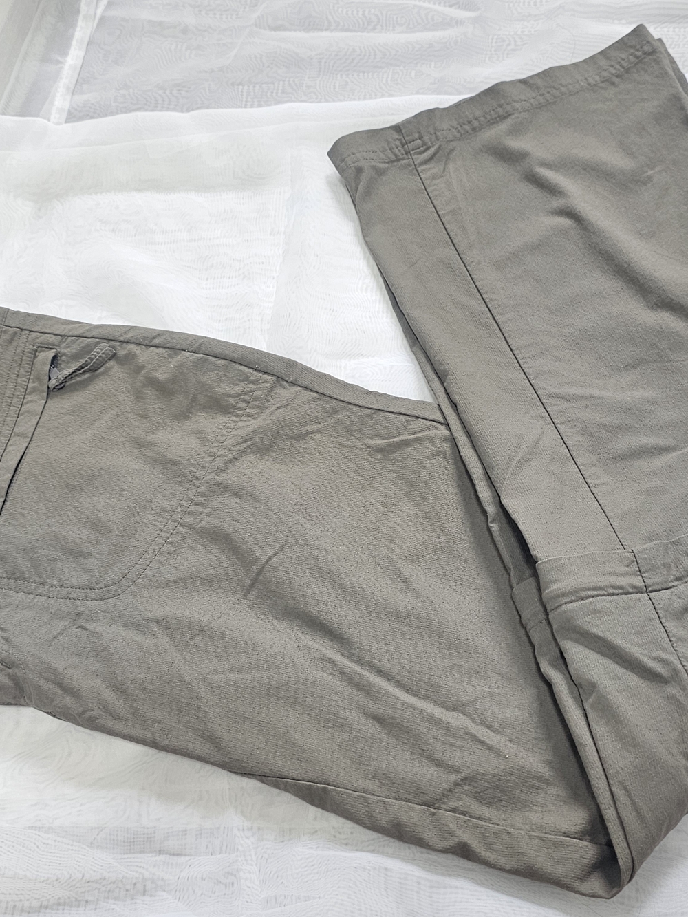 REI Women’s Hiking Pants Gray Size 8 Nylon/Spandex UPF 50+ - Picture 2 of 10